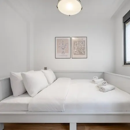 Unforgettable Holidays Near To Istiklal Street *